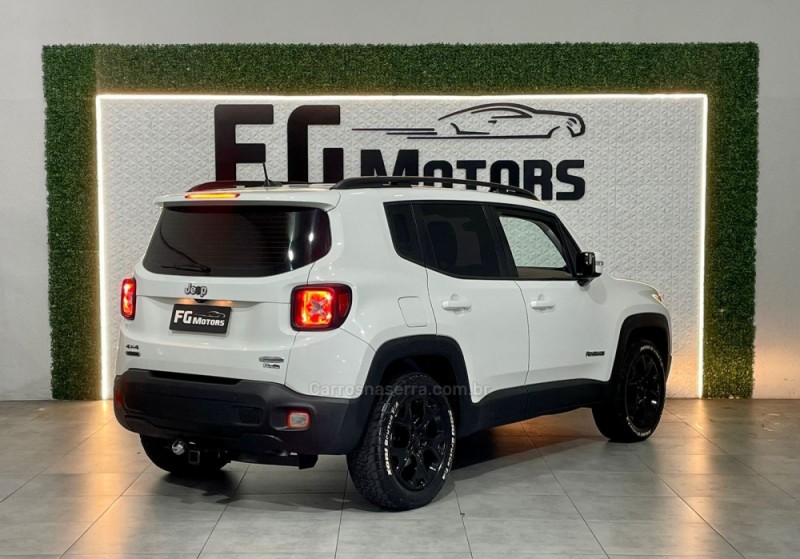 RENEGADE 2.0 16V TURBO DIESEL LONGITUDE 4P 4X4 AUTOMÁTICO - 2018 - NOVO HAMBURGO