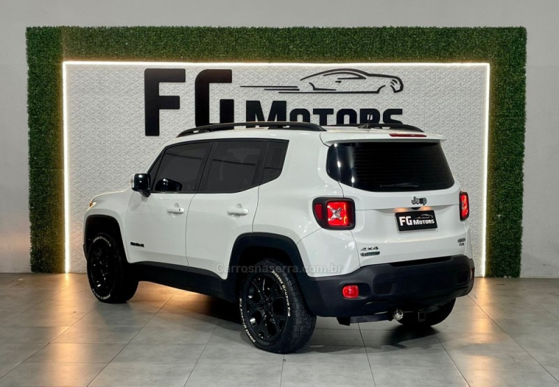 RENEGADE 2.0 16V TURBO DIESEL LONGITUDE 4P 4X4 AUTOMÁTICO - 2018 - NOVO HAMBURGO