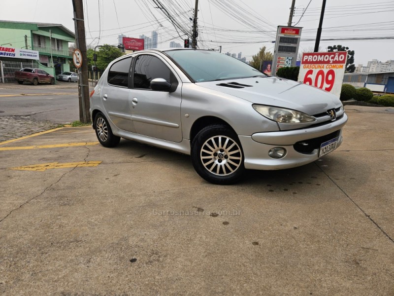 206 1.4 FELINE 8V GASOLINA 4P MANUAL - 2004 - CAXIAS DO SUL