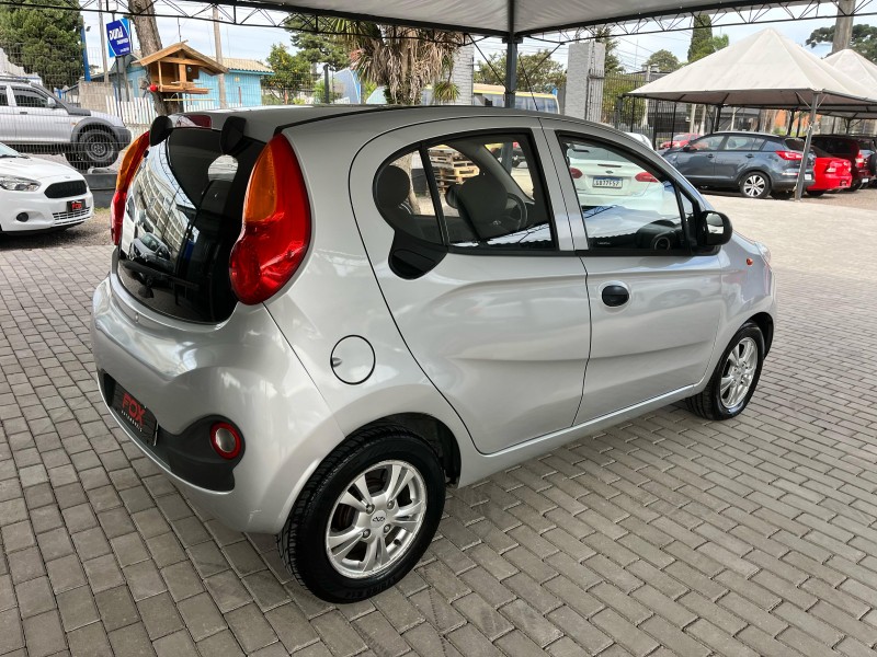 QQ 1.0 MPFI LOOK 12V GASOLINA 4P MANUAL - 2018 - CAXIAS DO SUL