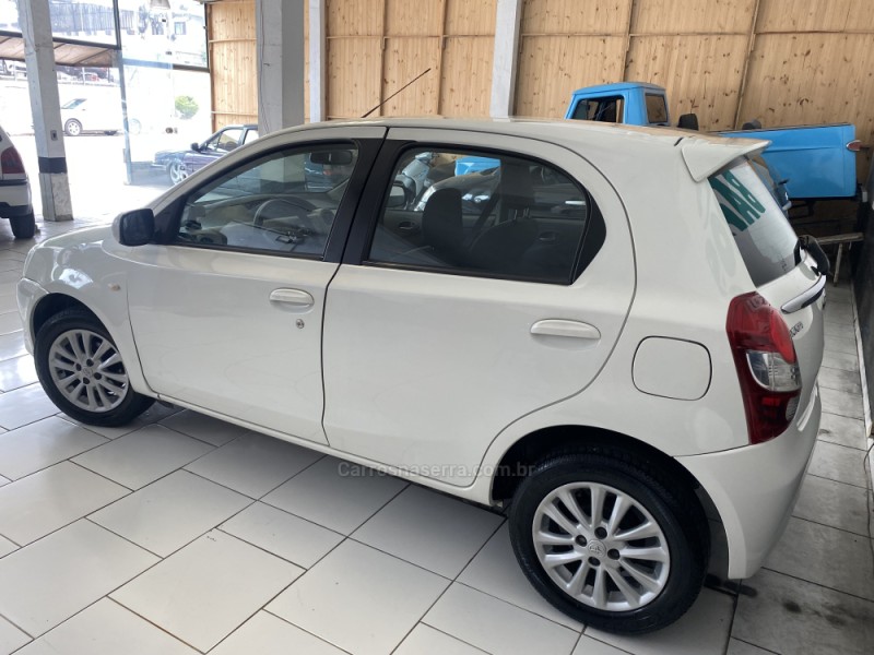 ETIOS 1.5 XLS 16V FLEX 4P MANUAL - 2013 - CAXIAS DO SUL