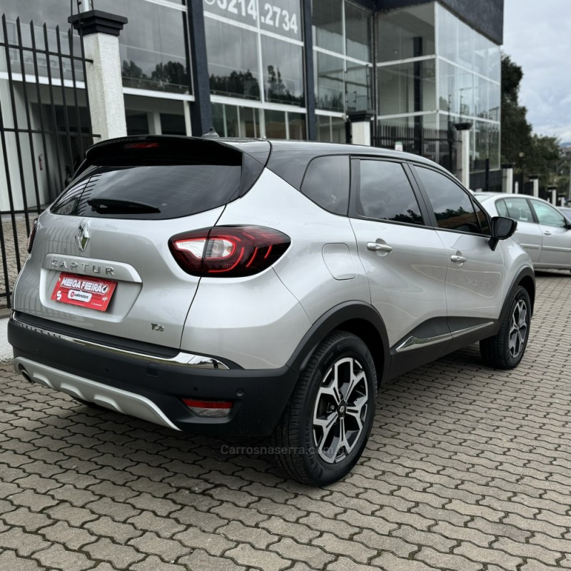 CAPTUR 1.3 ICONIC 16V TURBO FLEX 4P AUTOMÁTICO - 2024 - CAXIAS DO SUL