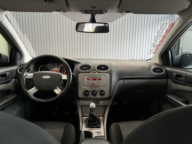 FOCUS 2.0 SEDAN 16V GASOLINA 4P MANUAL - 2011 - DOIS IRMãOS
