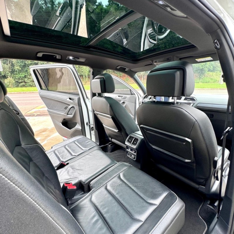 TIGUAN 2.0 ALLSPACE R-LINE 350 TSI 4X4 GASOLINA 4P - 2019 - LAJEADO