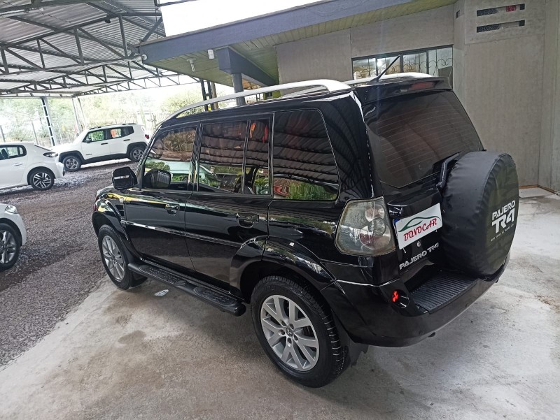 PAJERO TR4 2.0 4X4 16V 140CV FLEX 4P AUTOMÁTICO - 2011 - CAXIAS DO SUL