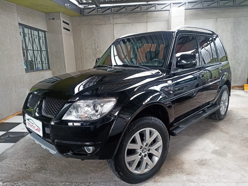 PAJERO TR4 2.0 4X4 16V 140CV FLEX 4P AUTOMÁTICO