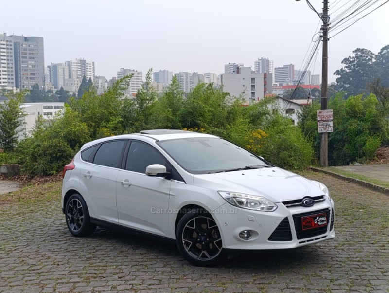 FOCUS 2.0 TITANIUM PLUS HATCH 16V FLEX 4P AUTO - 2015 - CAXIAS DO SUL