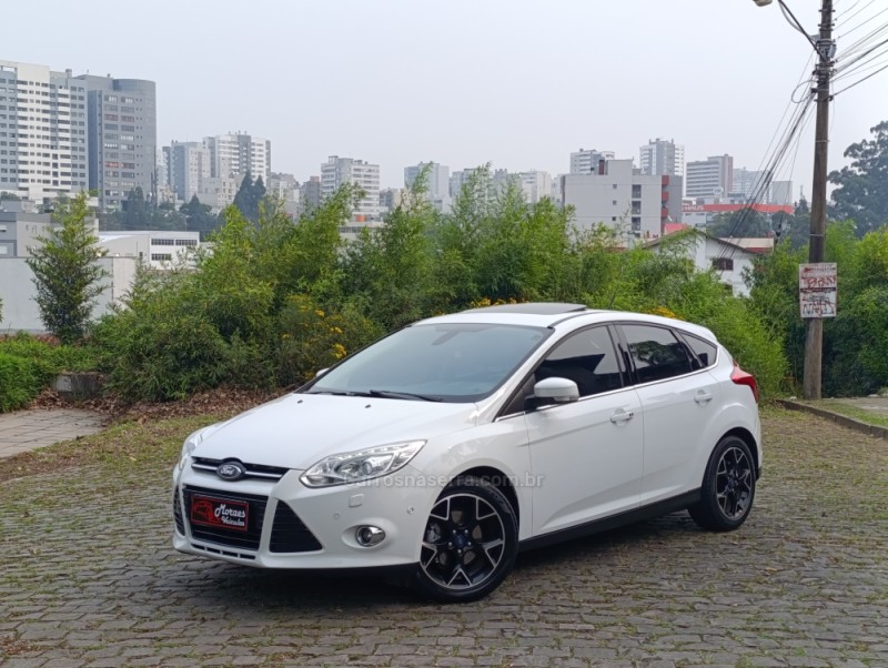 FOCUS 2.0 TITANIUM PLUS HATCH 16V FLEX 4P AUTO - 2015 - CAXIAS DO SUL