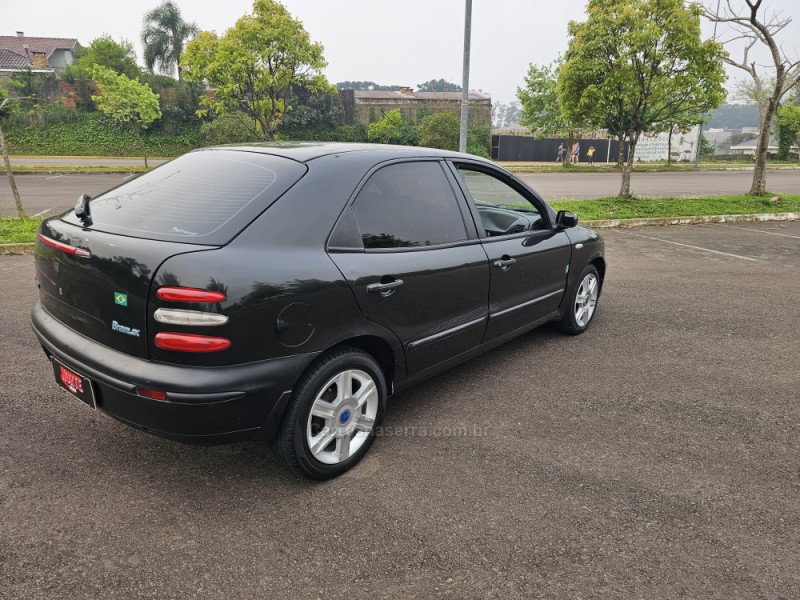 BRAVA 1.6 MPI SX 16V 99CV GASOLINA 4P MANUAL - 2002 - BENTO GONçALVES