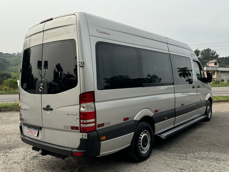 SPRINTER 2.2 415 VAN LUXO TETO ALTO 19 LUGARES DIESEL 3P MANUAL - 2018 - CAXIAS DO SUL