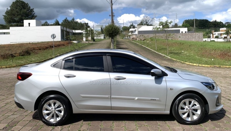 ONIX 1.0	LT PLUS 8V TURBO FLEX 4P AUTOMÁTICO - 2023 - GUAPORé