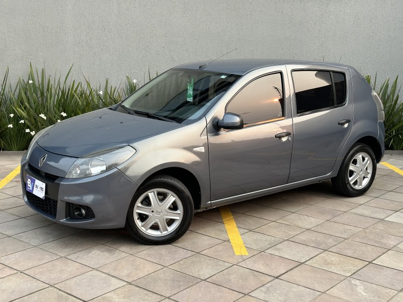 sandero 1.6 expression 8v flex 4p manual 2014 caxias do sul