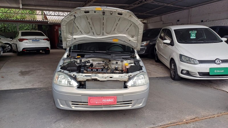 CORSA 1.0 MPFI MAXX 8V GASOLINA 4P MANUAL - 2005 - CAXIAS DO SUL