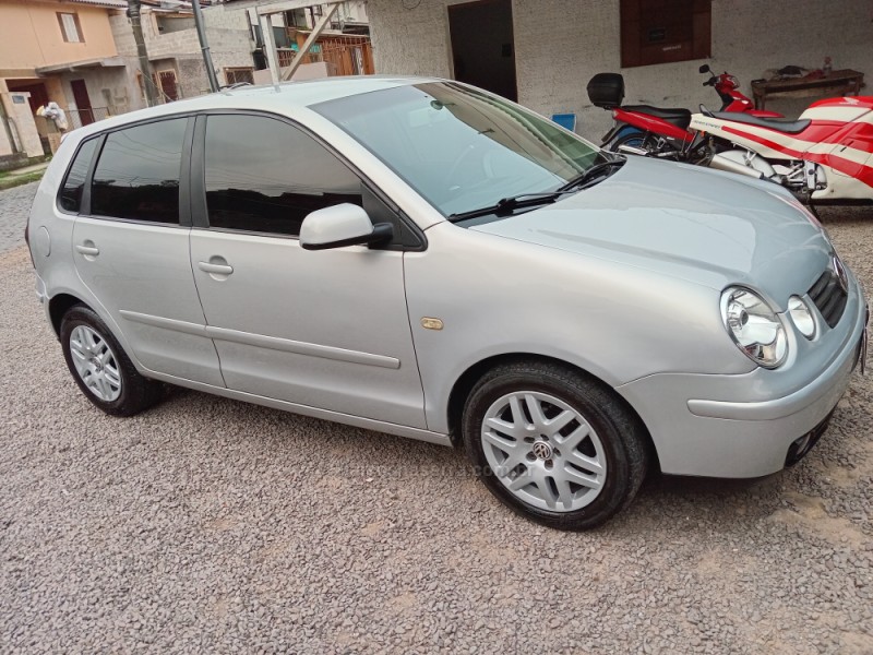 POLO 1.6 MI 8V GASOLINA 4P MANUAL - 2005 - CAXIAS DO SUL