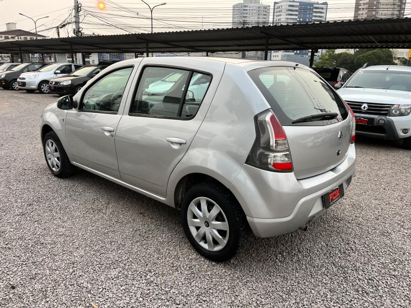 SANDERO 1.0 EXPRESSION 16V FLEX 4P MANUAL - 2014 - CAXIAS DO SUL