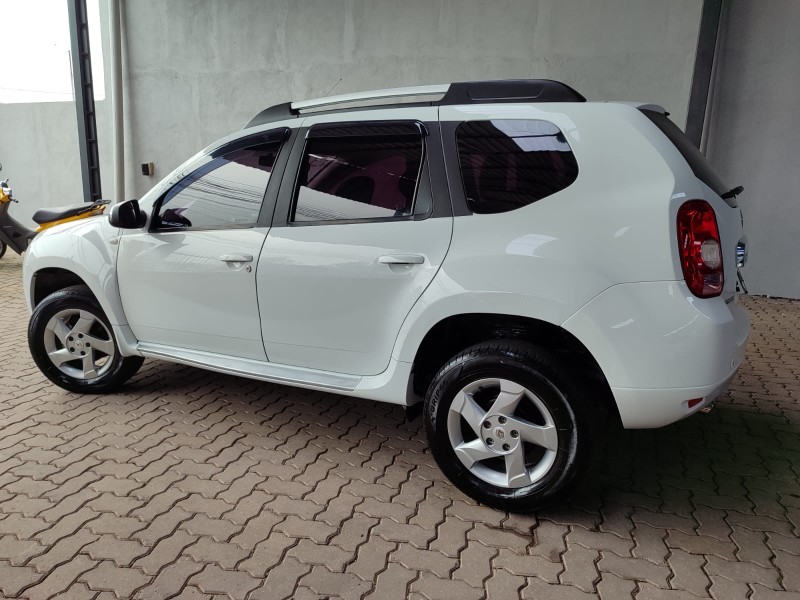 DUSTER 1.6 DYNAMIQUE 4X2 16V FLEX 4P MANUAL - 2013 - CAXIAS DO SUL