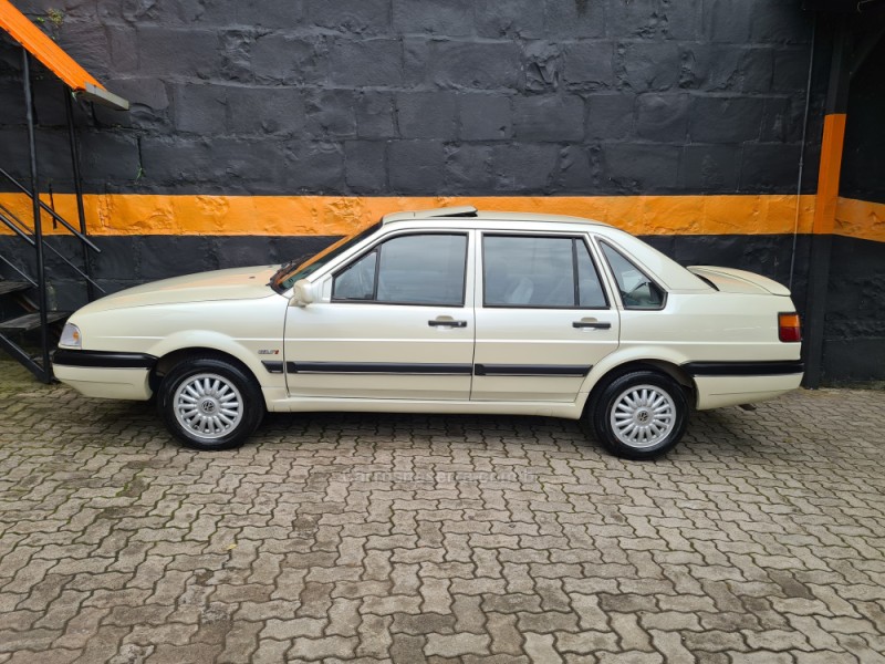 SANTANA 2.0 GLSI 8V GASOLINA 4P MANUAL - 1994 - CAXIAS DO SUL