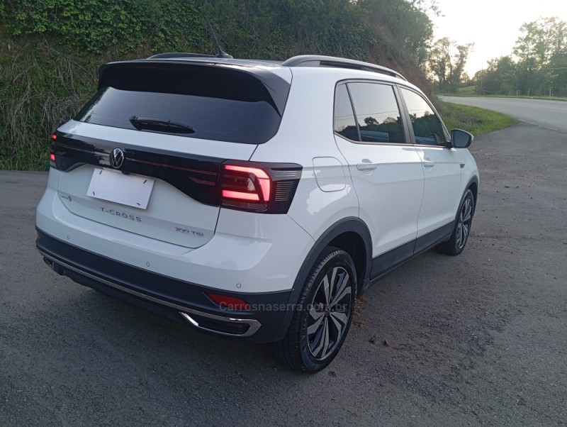 T-CROSS 1.0 COMFORTLINE TSI FLEX 4P AUTOMÁTICO - 2022 - CAXIAS DO SUL