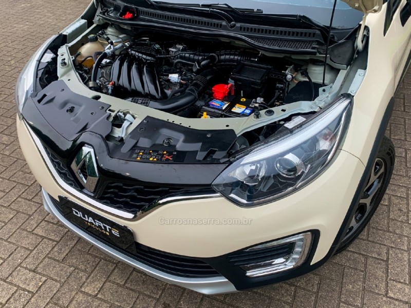 CAPTUR 1.6 16V FLEX INTENSE AUTOMÁTICO - 2019 - PORTO ALEGRE