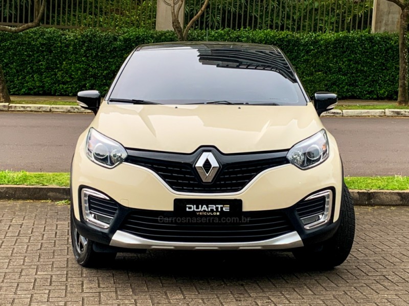 CAPTUR 1.6 16V FLEX INTENSE AUTOMÁTICO - 2019 - PORTO ALEGRE