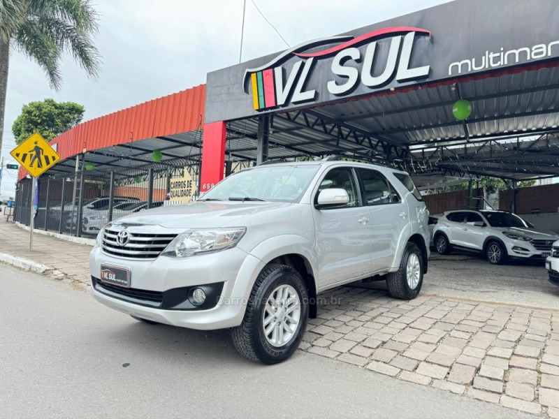 HILUX SW4 2.7 SR 4X2 16V FLEX 4P AUTOMÁTICO - 2013 - CAXIAS DO SUL