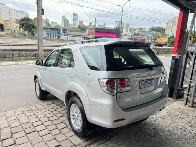 HILUX SW4 2.7 SR 4X2 16V FLEX 4P AUTOMÁTICO - 2013 - CAXIAS DO SUL