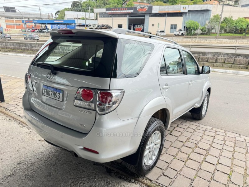 HILUX SW4 2.7 SR 4X2 16V FLEX 4P AUTOMÁTICO - 2013 - CAXIAS DO SUL