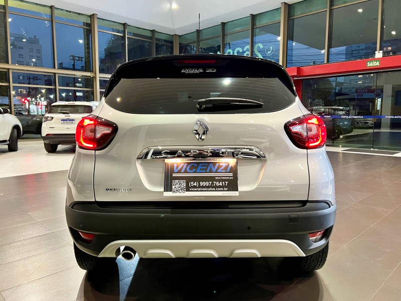 CAPTUR 1.6 LIFE 16V FLEX 4P AUTOMÁTICO - 2021 - FARROUPILHA