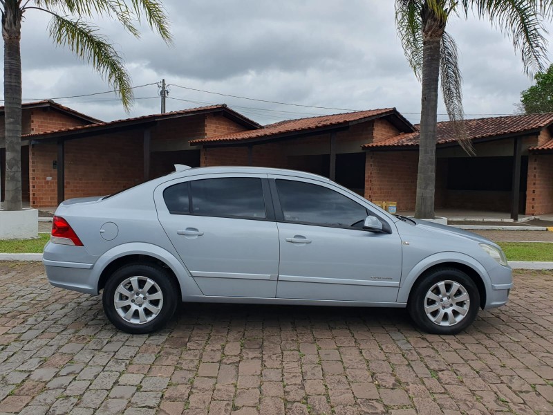 VECTRA 2.0 MPFI EXPRESSION 8V FLEX 4P MANUAL - 2008 - VENâNCIO AIRES