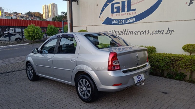 LOGAN 1.6 EXPRESSION 8V HI-FLEX 4P MANUAL - 2012 - CAXIAS DO SUL