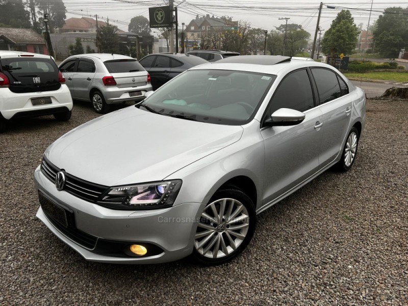 jetta 2.0 tsi highline 211cv gasolina 4p dsg 2014 canela