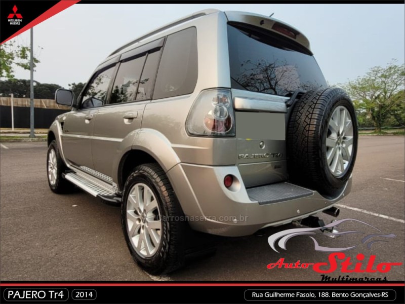 PAJERO TR4 2.0 4X4 16V 140CV FLEX 4P AUTOMÁTICO - 2014 - BENTO GONçALVES