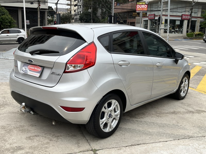 FIESTA 1.6 SE HATCH 16V FLEX 4P AUTOMÁTICO - 2015 - CAXIAS DO SUL