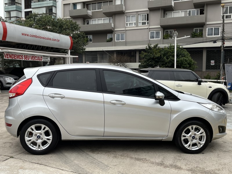 FIESTA 1.6 SE HATCH 16V FLEX 4P AUTOMÁTICO - 2015 - CAXIAS DO SUL