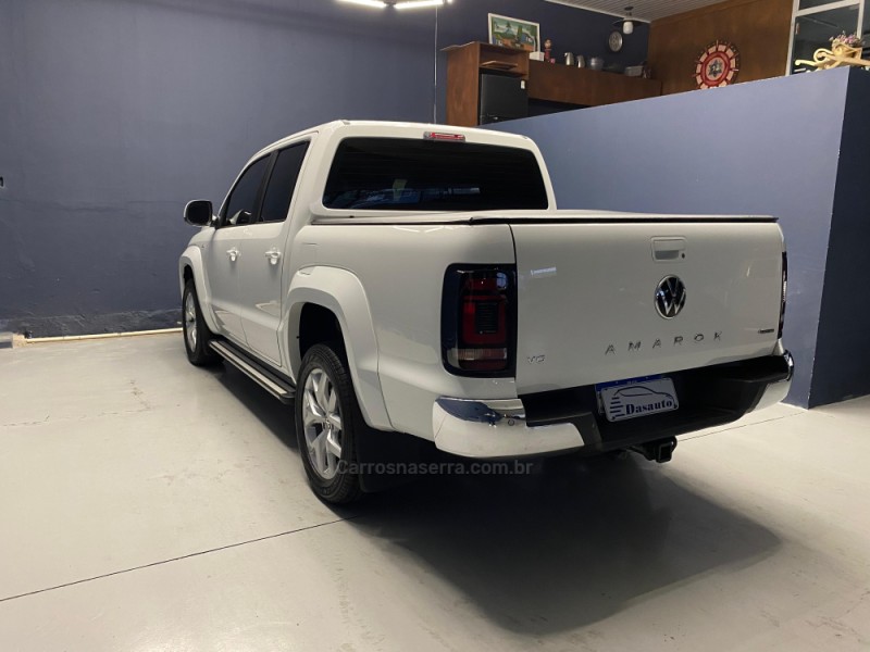 AMAROK 3.0 V6 TDI HIGHLINE CD DIESEL 4MOTION AUTOMÁTICO - 2025 - CAXIAS DO SUL