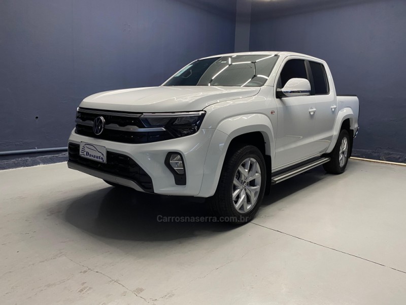 AMAROK 3.0 V6 TDI HIGHLINE CD DIESEL 4MOTION AUTOMÁTICO