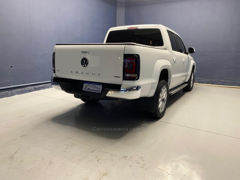 AMAROK 3.0 V6 TDI HIGHLINE CD DIESEL 4MOTION AUTOMÁTICO - 2025 - CAXIAS DO SUL