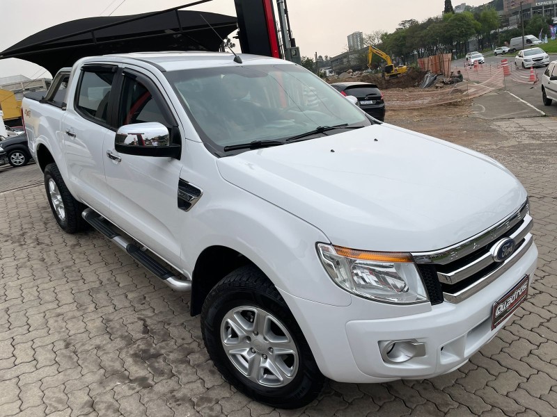 RANGER 3.2 XLT 4X4 CD 20V DIESEL 4P AUTOMÁTICO - 2015 - CAXIAS DO SUL