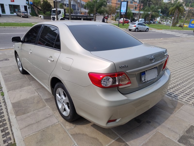 COROLLA 2.0 XEI 16V FLEX 4P AUTOMÁTICO - 2013 - CAXIAS DO SUL