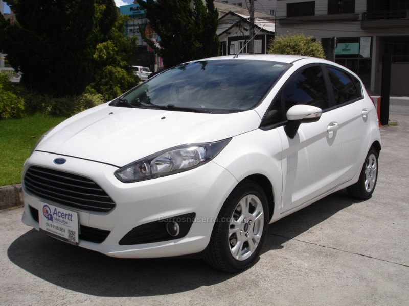 FIESTA 1.6 SE HATCH PLUS 16V FLEX 4P MANUAL - 2016 - CAXIAS DO SUL