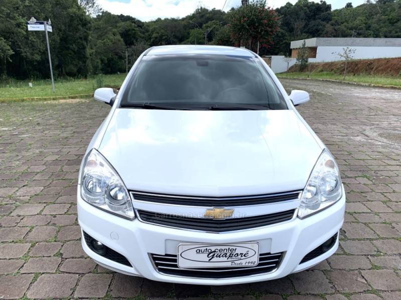 VECTRA 2.0 MPFI ELEGANCE 8V FLEX 4P AUTOMÁTICO - 2011 - GUAPORé