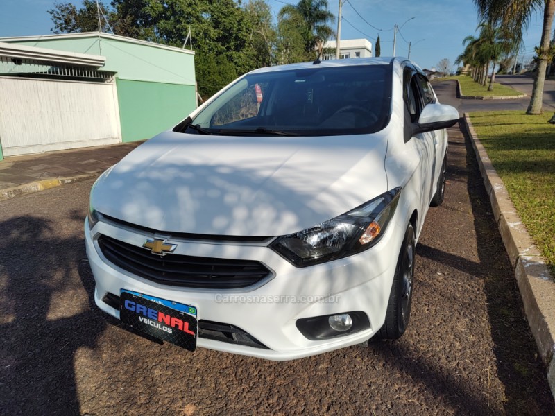 ONIX 1.0 LT 12V FLEX 4P MANUAL - 2019 - CAMPO BOM