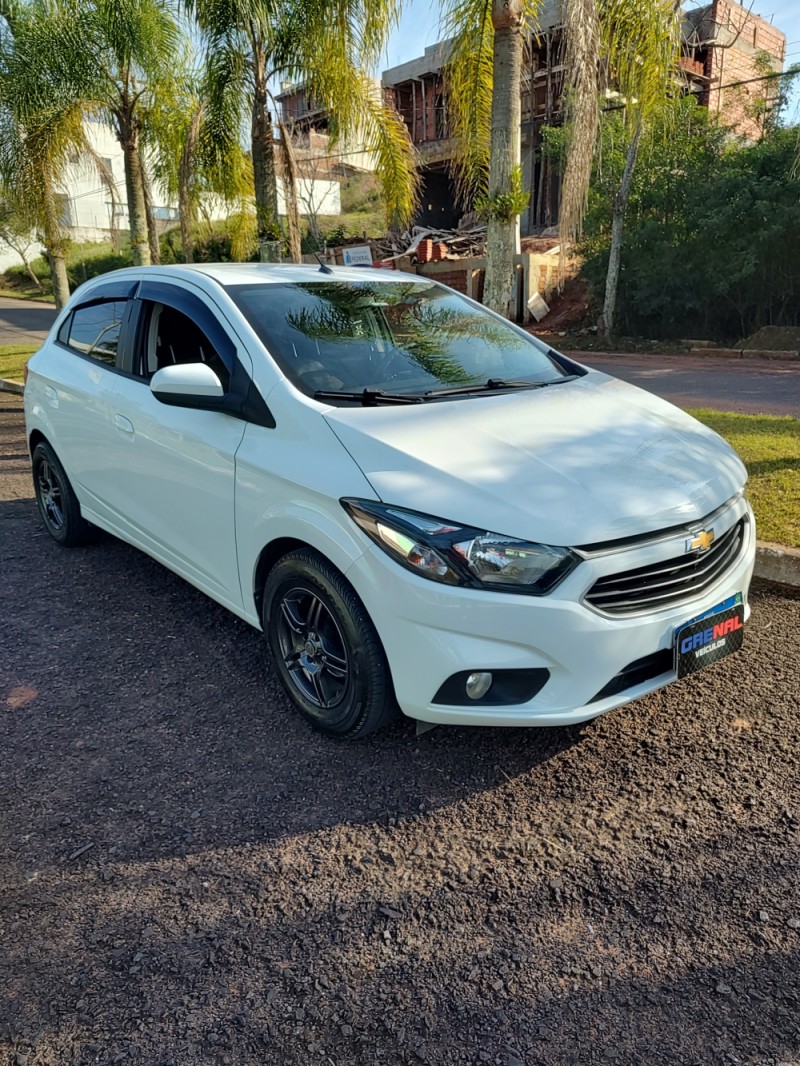 ONIX 1.0 LT 12V FLEX 4P MANUAL - 2019 - CAMPO BOM