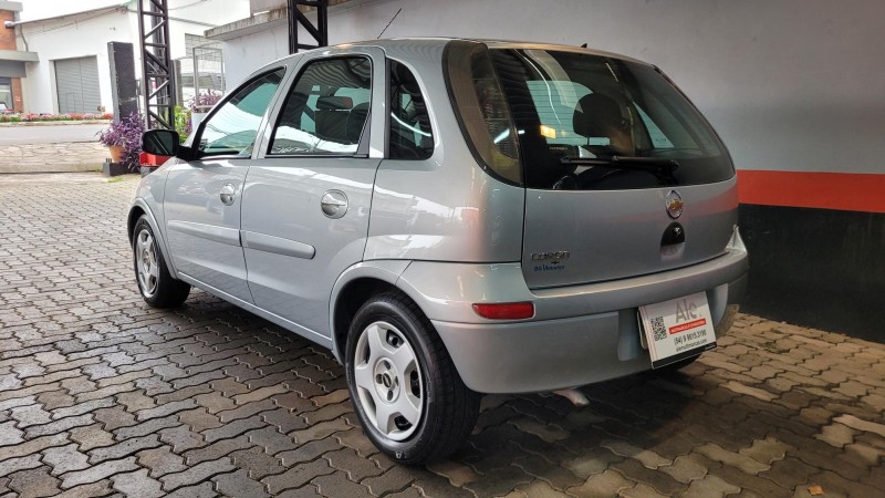 CORSA 1.4 MPFI PREMIUM 8V FLEX 4P MANUAL - 2009 - GARIBALDI