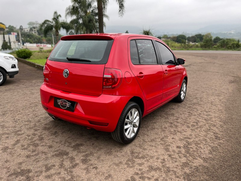 FOX 1.0 MI 8V FLEX 4P MANUAL - 2014 - BOM PRINCíPIO