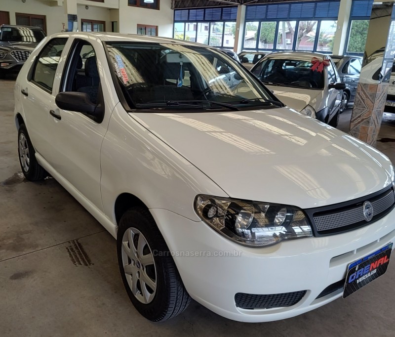 PALIO 1.0 MPI FIRE CELEBRATION 8V FLEX 4P MANUAL - 2014 - CAMPO BOM