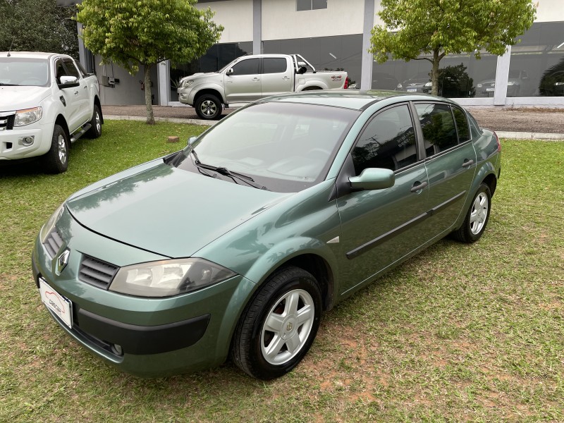 MÉGANE 1.6 EXPRESSION 16V FLEX 4P MANUAL - 2008 - BOM PRINCíPIO