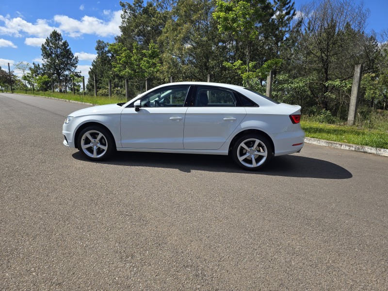 A3 1.4 TFSI SEDAN ATTRACTION 16V FLEX 4P TIPTRONIC - 2016 - BENTO GONçALVES