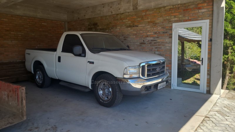 F-250 4.2 XLT 4X2 CS TURBO DIESEL 2P MANUAL - 2004 - GARIBALDI