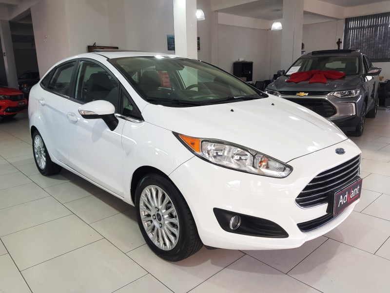 FIESTA 1.6 TITANIUM PLUS SEDAN 16V FLEX 4P AUTOMÁTICO - 2015 - CAXIAS DO SUL